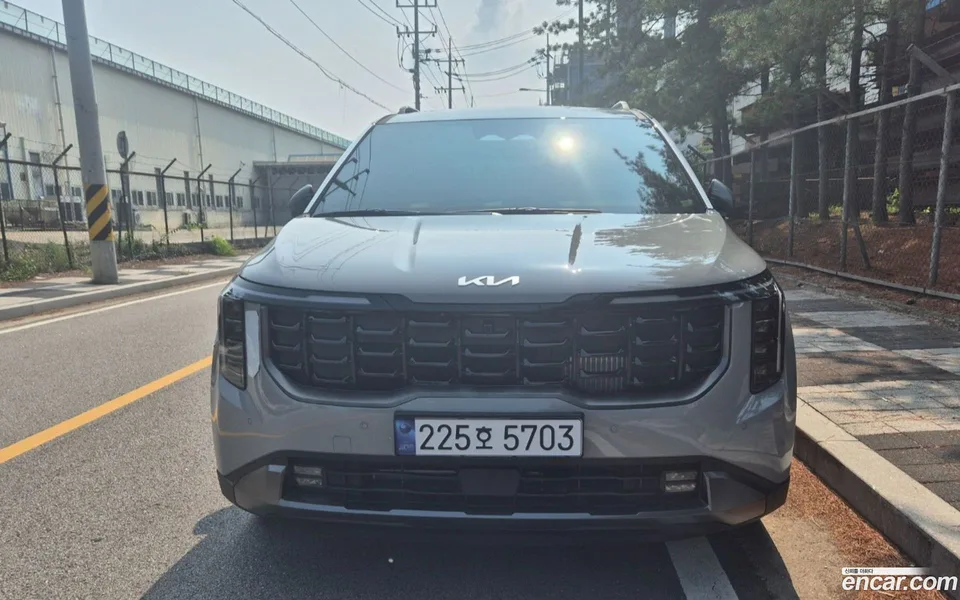Kia Carnival HEV 9 2025 — миниатюра 3