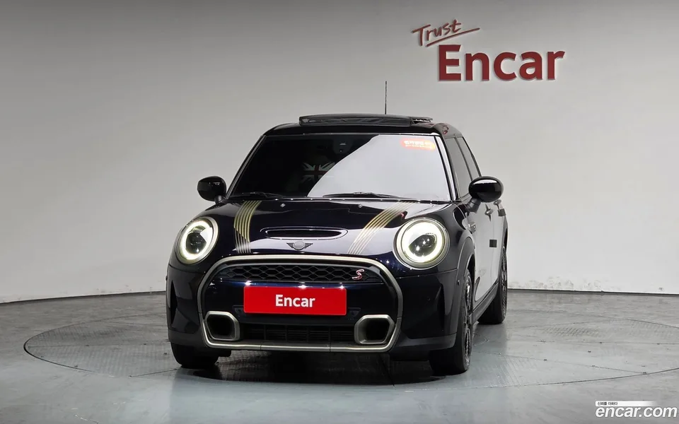 MINI Cooper S 5 2023 — миниатюра 3