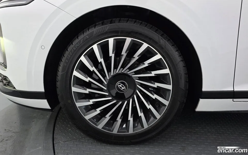 Hyundai Grandeur Hybrid 2023 — миниатюра 5