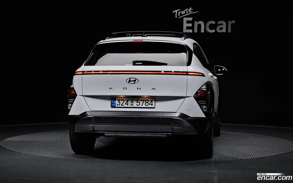Hyundai Kona 1.6 2WD 2023 — миниатюра 4