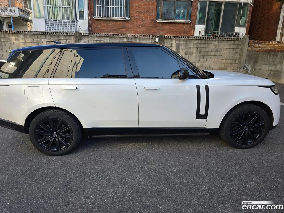 Land Rover Range Rover P530 AB LWB 2023 — миниатюра 3