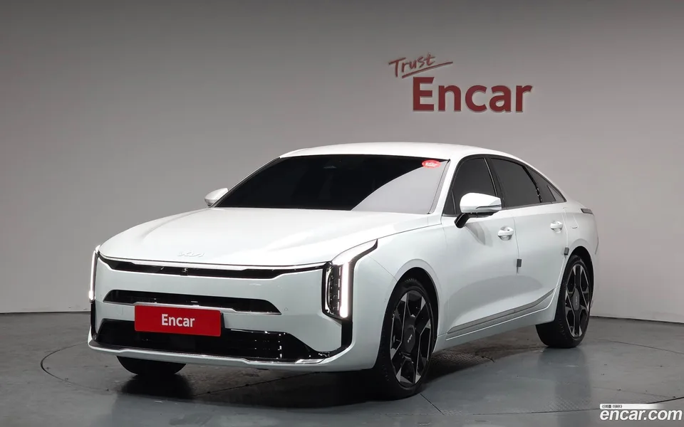 Kia K8 2.5 2WD 2025 — фото 1, купить с доставкой в Москву