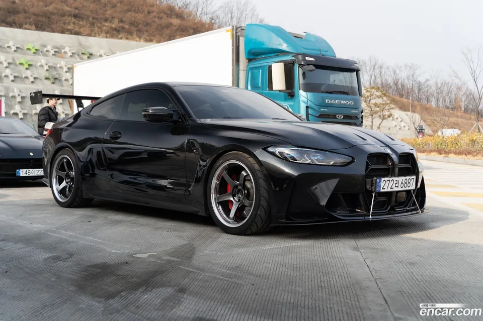 BMW M4 M4 M xDrive 2023 — миниатюра 2