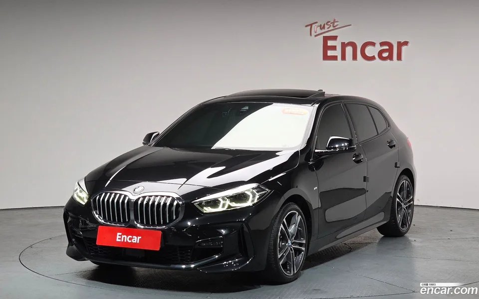 BMW 1 Series 120i M 2024 — фото 1, купить с доставкой в Москву