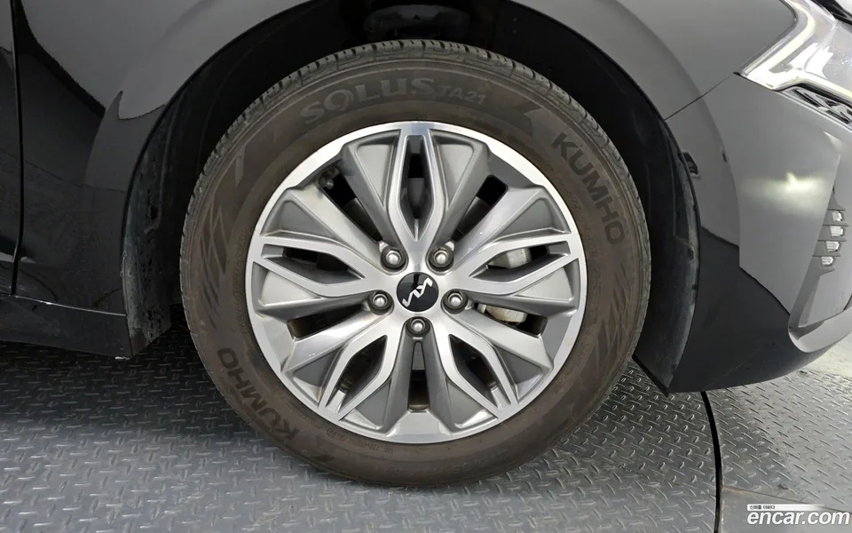 Kia K5 Hybrid 2023 — миниатюра 2