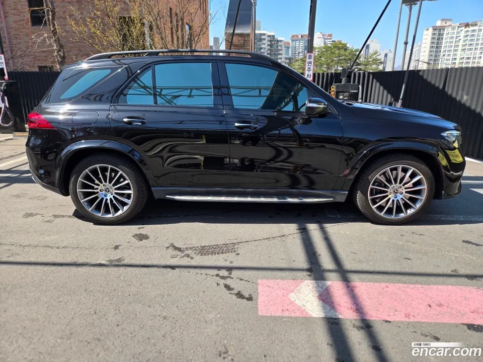 Mercedes-Benz GLE-Class GLE450 4MATIC 2024 — миниатюра 3