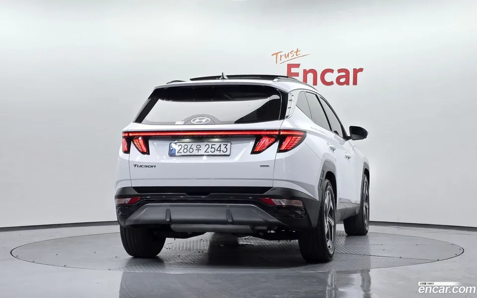 Hyundai Tucson 1.6 4WD 2023 — миниатюра 4