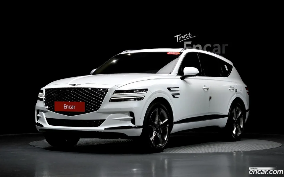 Genesis GV80 2.5T AWD 2023 — фото 1, купить с доставкой в Москву