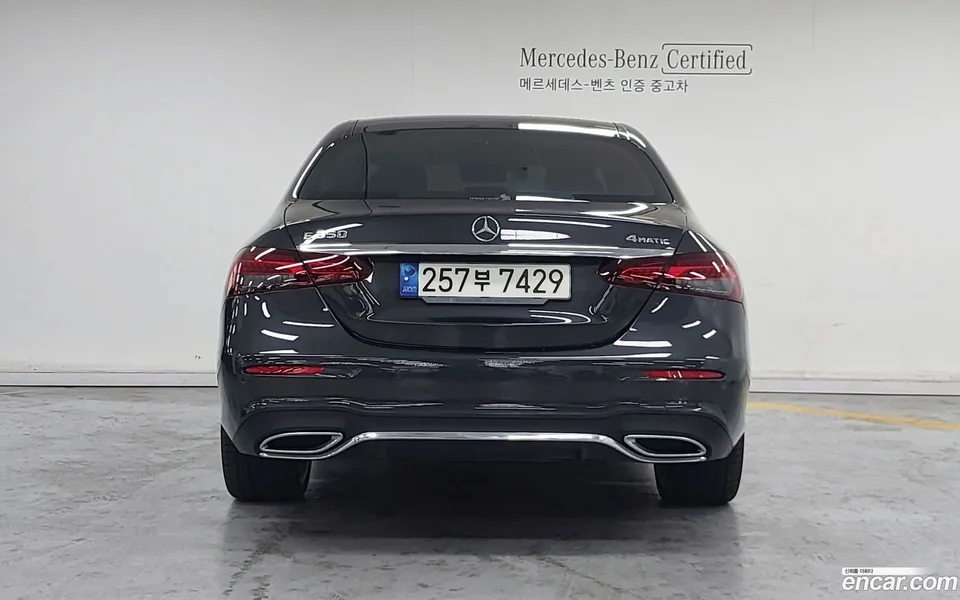Mercedes-Benz E-Class E350 4MATIC AMG Line 2022 — миниатюра 4