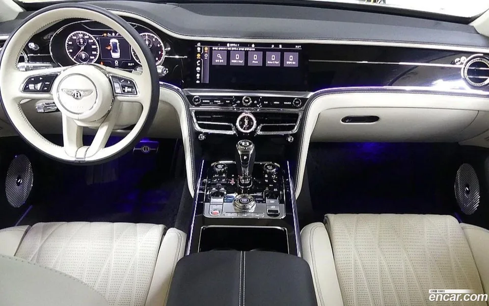 Bentley Flying Spur 4.0 2023 — миниатюра 4