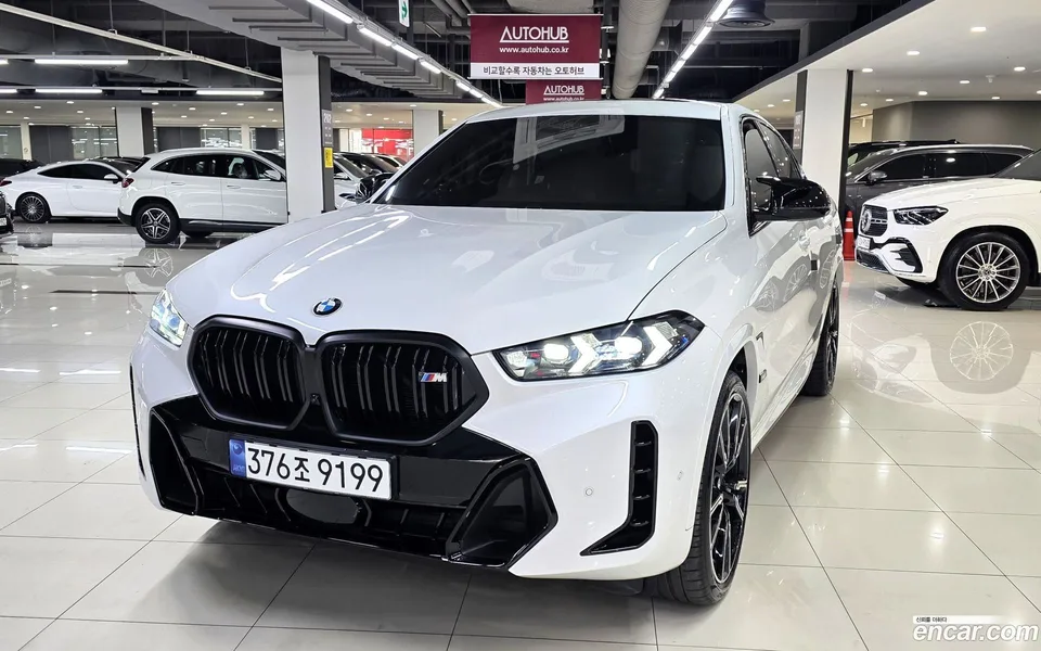 BMW X6 M60i 2024 — фото 1, купить с доставкой в Москву