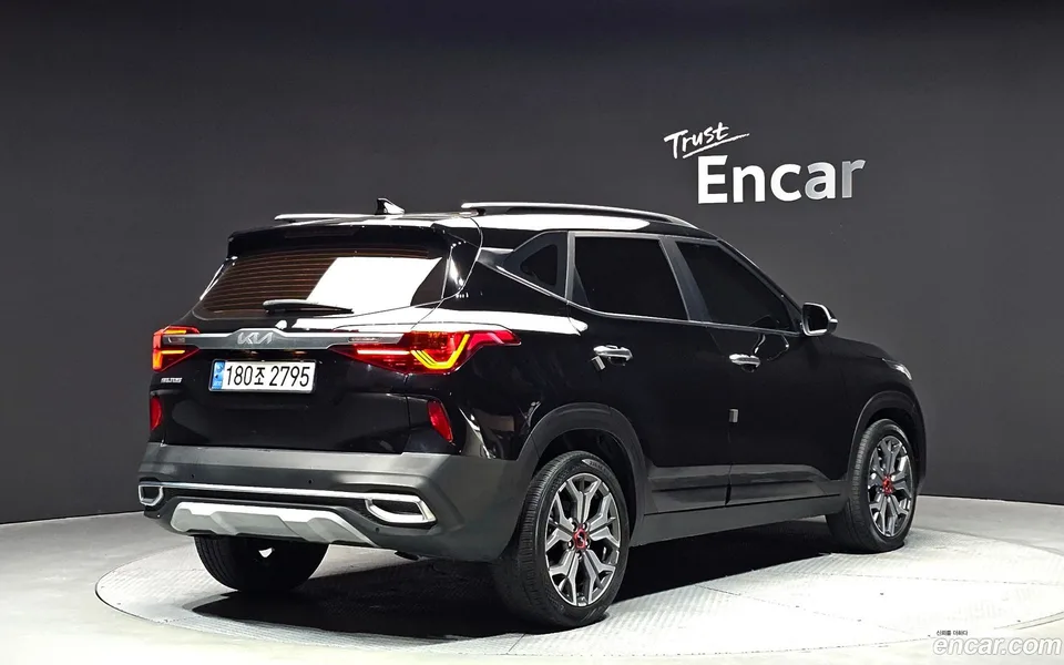 Kia Seltos 1.6 2WD 2022 — миниатюра 2