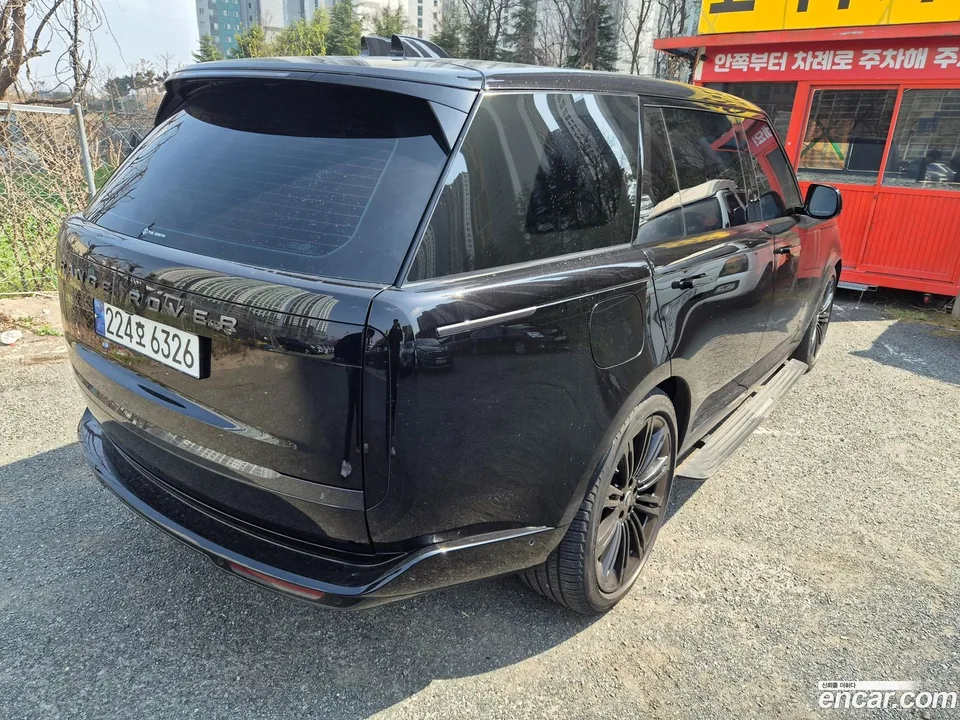 Land Rover Range Rover P550E AB 2024 — миниатюра 3