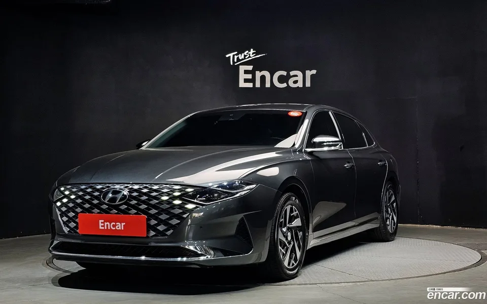 Hyundai Grandeur IG Hybrid 2022 — фото 1, купить с доставкой в Москву
