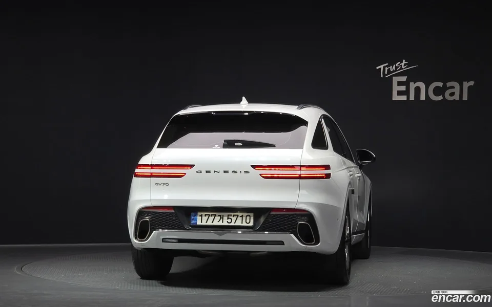 Genesis GV70 2.5T 2WD 2022 — миниатюра 4