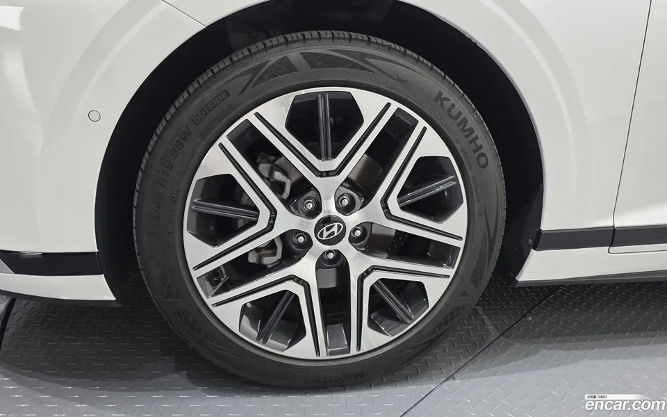 Hyundai Grandeur Hybrid 2023 — миниатюра 2