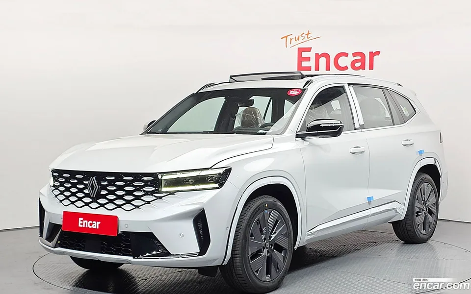 Renault Samsung Grand Koleos 1.5 E-TECH 2WD 2026 — фото 1, купить с доставкой в Москву