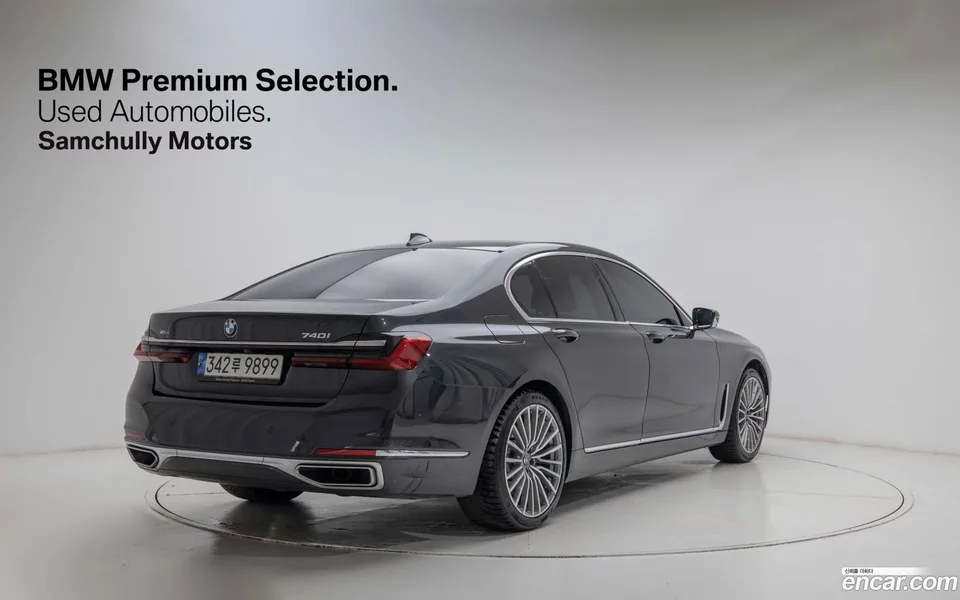 BMW 7 Series 740i 2022 — миниатюра 4