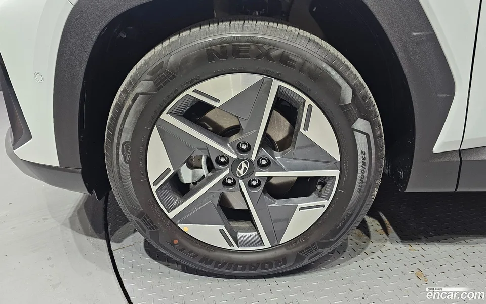 Hyundai Tucson NX4 1.6 2WD 2025 — миниатюра 2