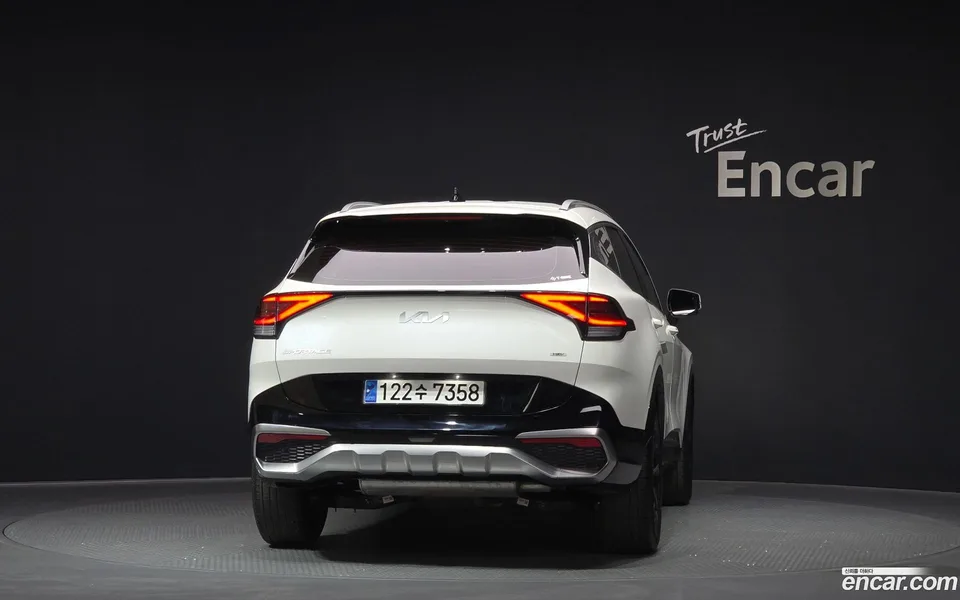 Kia Sportage Hybrid 2WD 2024 — миниатюра 4
