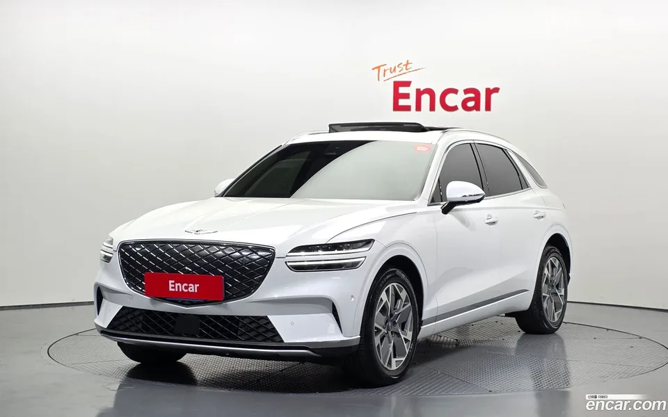 Genesis Electrified GV70 e-AWD 2022 — фото 1, купить с доставкой в Москву