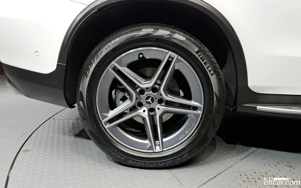 Mercedes-Benz GLC-Class GLC220 d 4MATIC 2023 — миниатюра 2