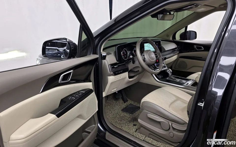 Kia Carnival 9 2022 — миниатюра 2