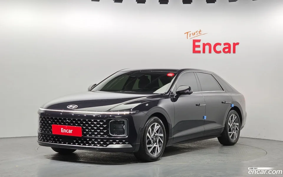 Hyundai Grandeur 2.5 2WD 2023 — фото 1, купить с доставкой в Москву