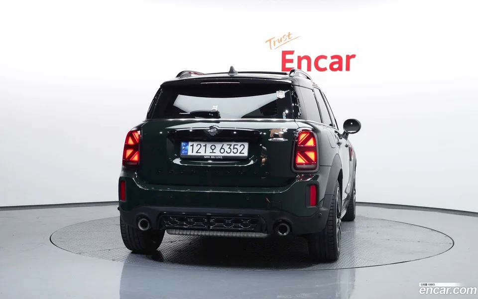 MINI Cooper S Countryman JCW 2022 — миниатюра 4