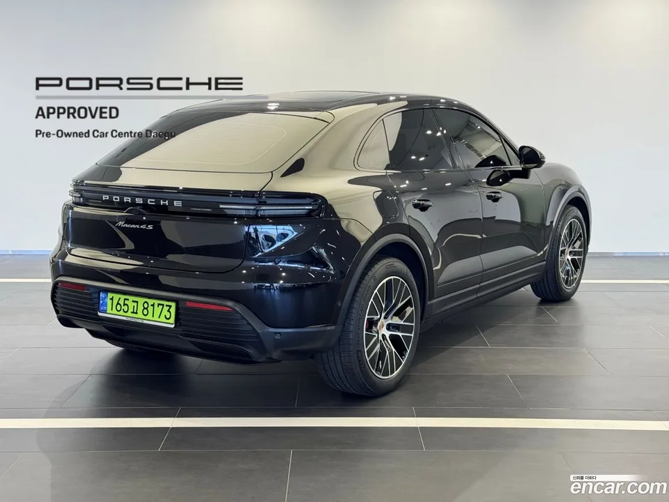 Porsche Macan Electric 4S 2025 — миниатюра 4