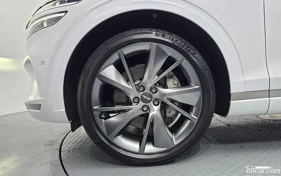Genesis GV70 2.5T 2WD 2022 — миниатюра 5