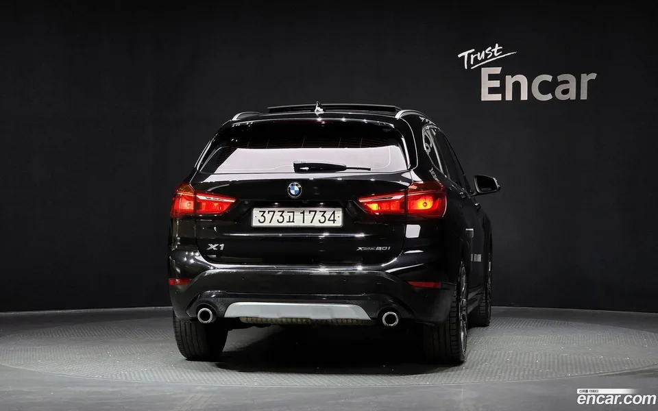 BMW X1 xDrive 20i xLine 2022 — миниатюра 4