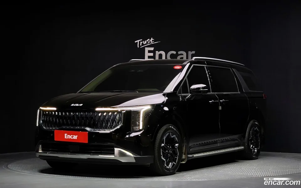 Kia Carnival 9 2024 — фото 1, купить с доставкой в Москву