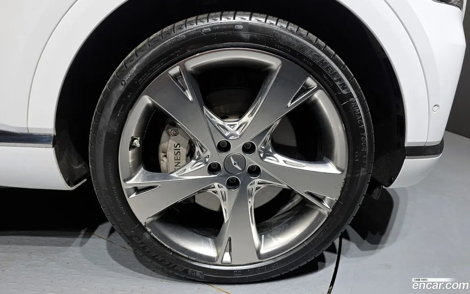 Genesis GV80 2.5T AWD 2023 — миниатюра 2