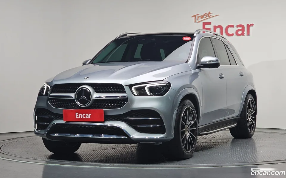 Mercedes-Benz GLE-Class GLE450 4MATIC 2023 — фото 1, купить с доставкой в Москву