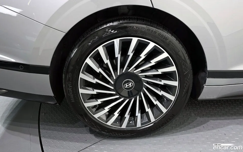 Hyundai Grandeur Hybrid 2023 — миниатюра 2