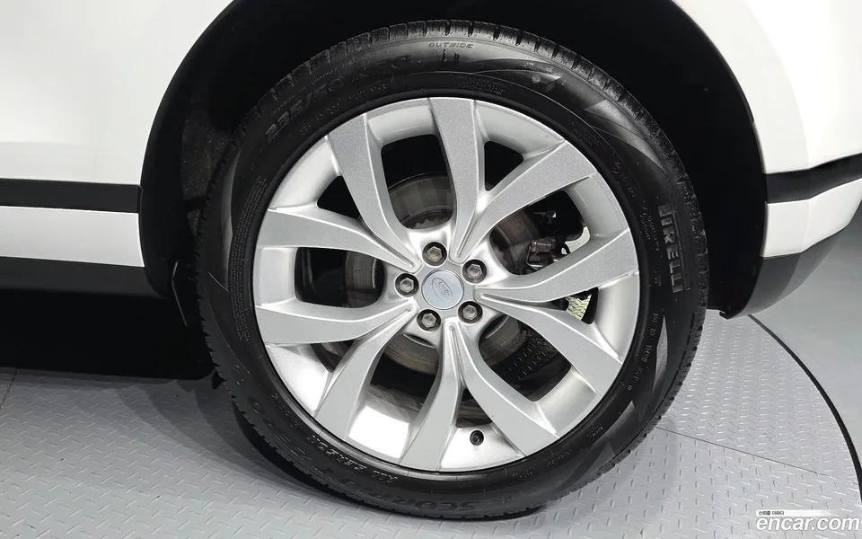 Land Rover Range Rover Evoque P250 SE 2022 — миниатюра 2