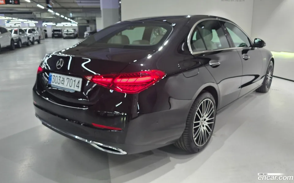 Mercedes-Benz C-Class C200 2025 — миниатюра 4