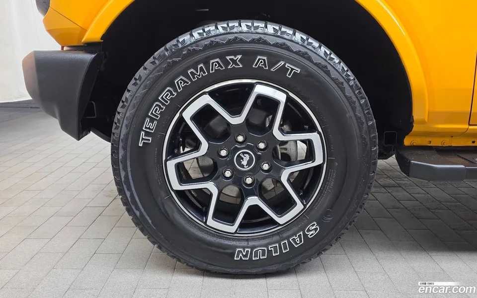 Ford Bronco 2.7 2022 — миниатюра 2