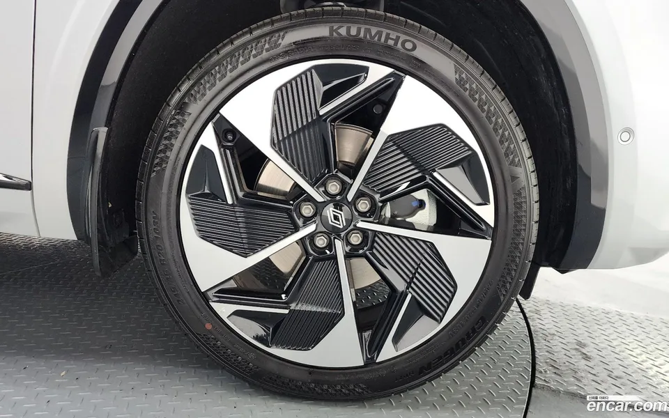 Renault Samsung Grand Koleos 1.5 E-TECH 2WD 2024 — миниатюра 2