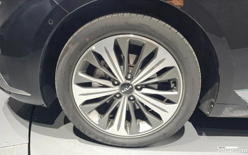 Kia K8 Hybrid 2023 — миниатюра 2