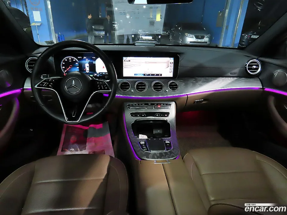 Mercedes-Benz E-Class E350 4MATIC 2022 — миниатюра 2