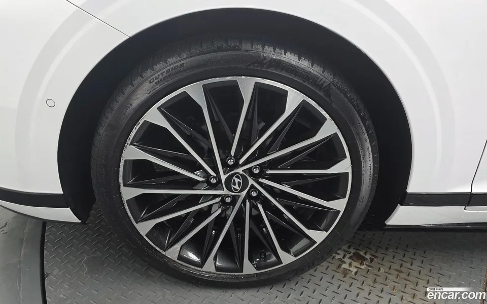 Hyundai Grandeur Hybrid 2023 — миниатюра 2