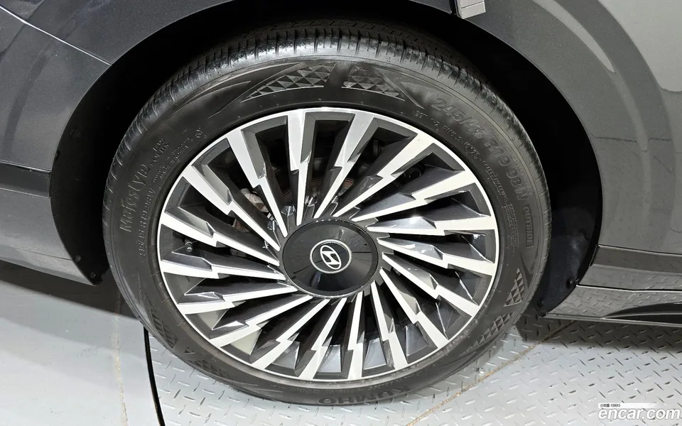 Hyundai Grandeur Hybrid 2023 — миниатюра 2