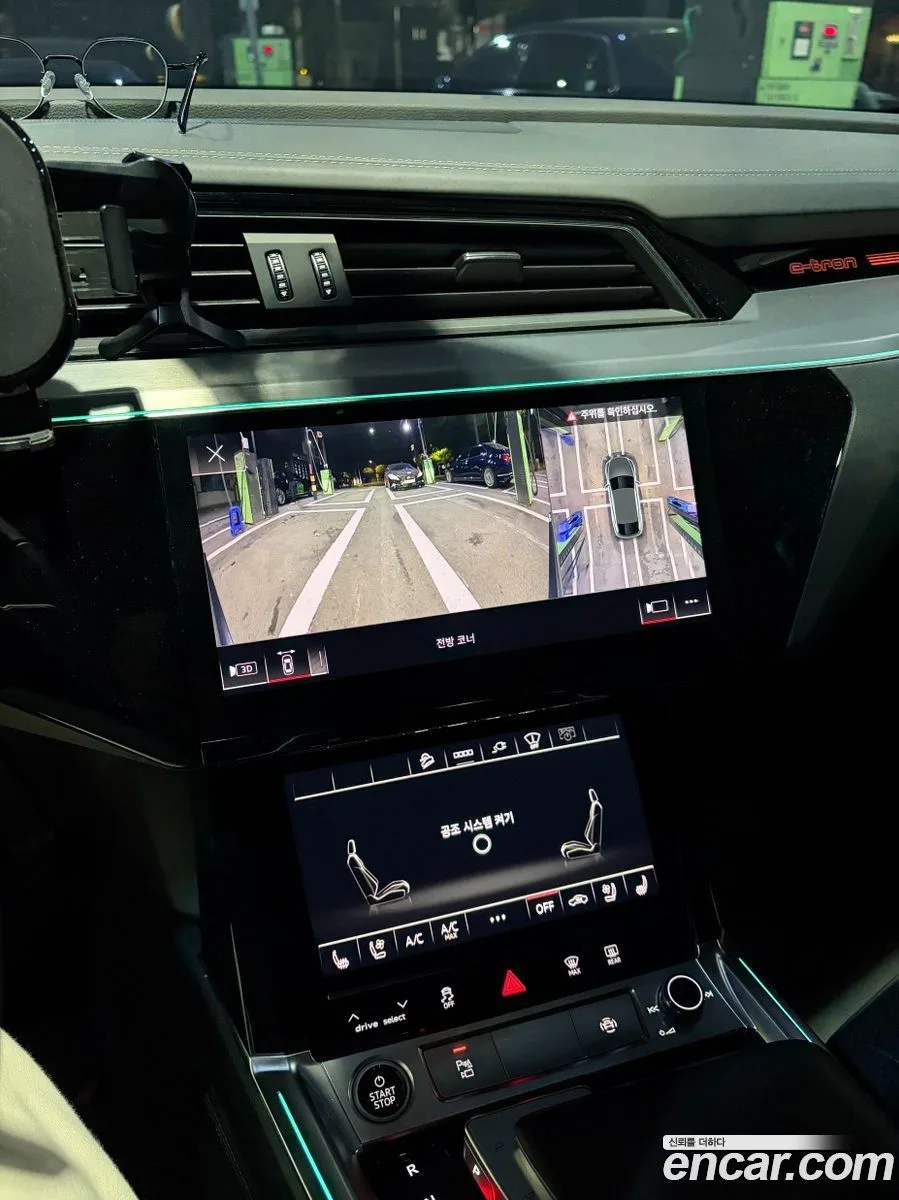 Audi e-tron 55 2022 — миниатюра 5