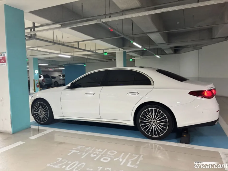 Mercedes-Benz E-Class E450 4MATIC 2024 — миниатюра 3