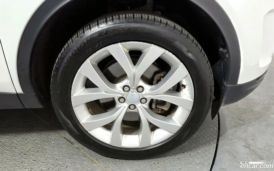 Land Rover Discovery Sport P250 SE 2022 — миниатюра 2