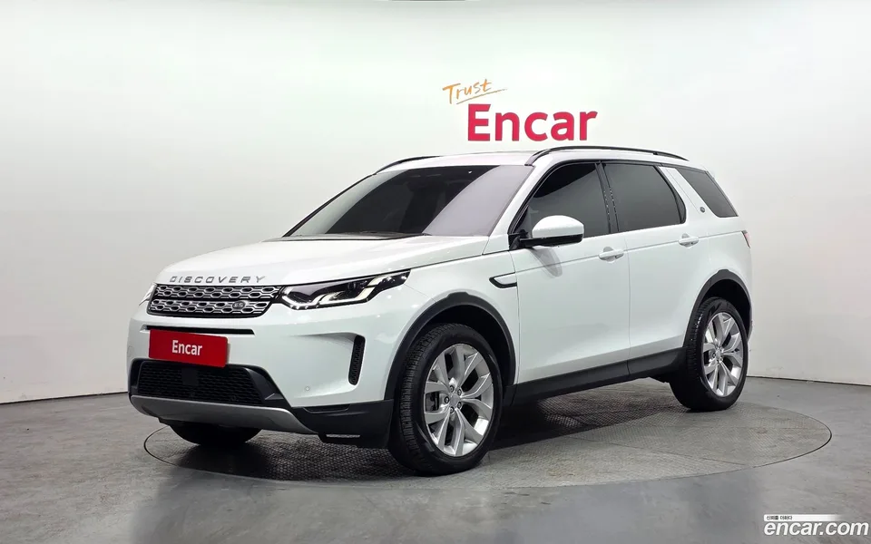 Land Rover Discovery Sport P250 SE 2022 — фото 1, купить с доставкой в Москву