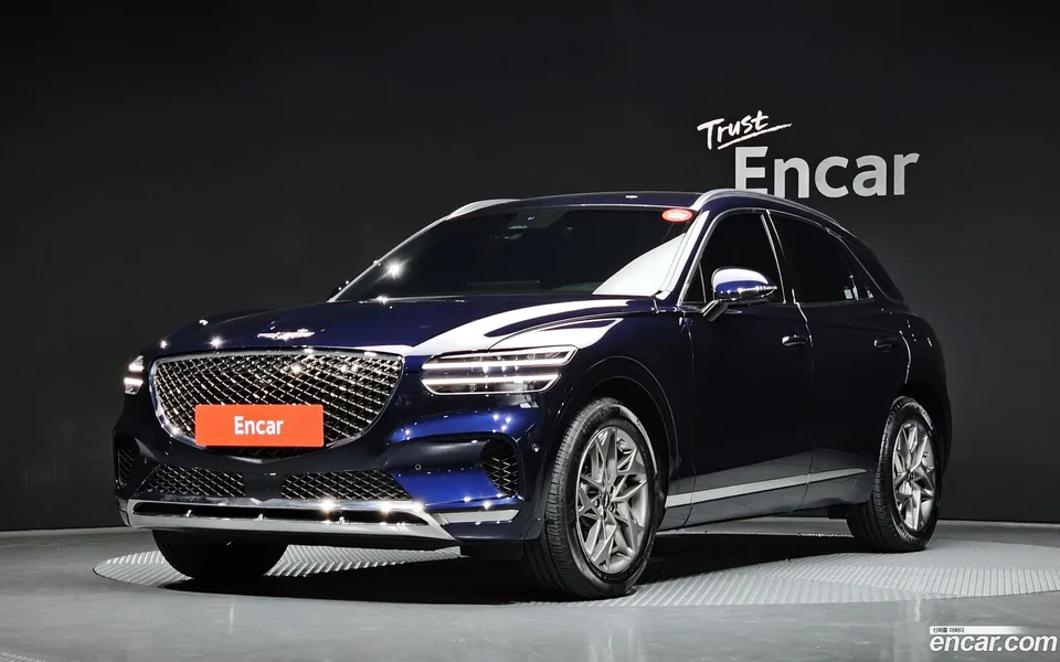 Genesis GV70 2.5T 2WD 2023 — фото 1, купить с доставкой в Москву