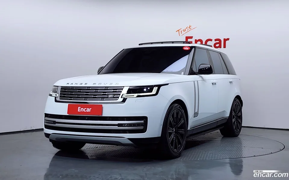 Land Rover Range Rover D350 AB 2022 — фото 1, купить с доставкой в Москву